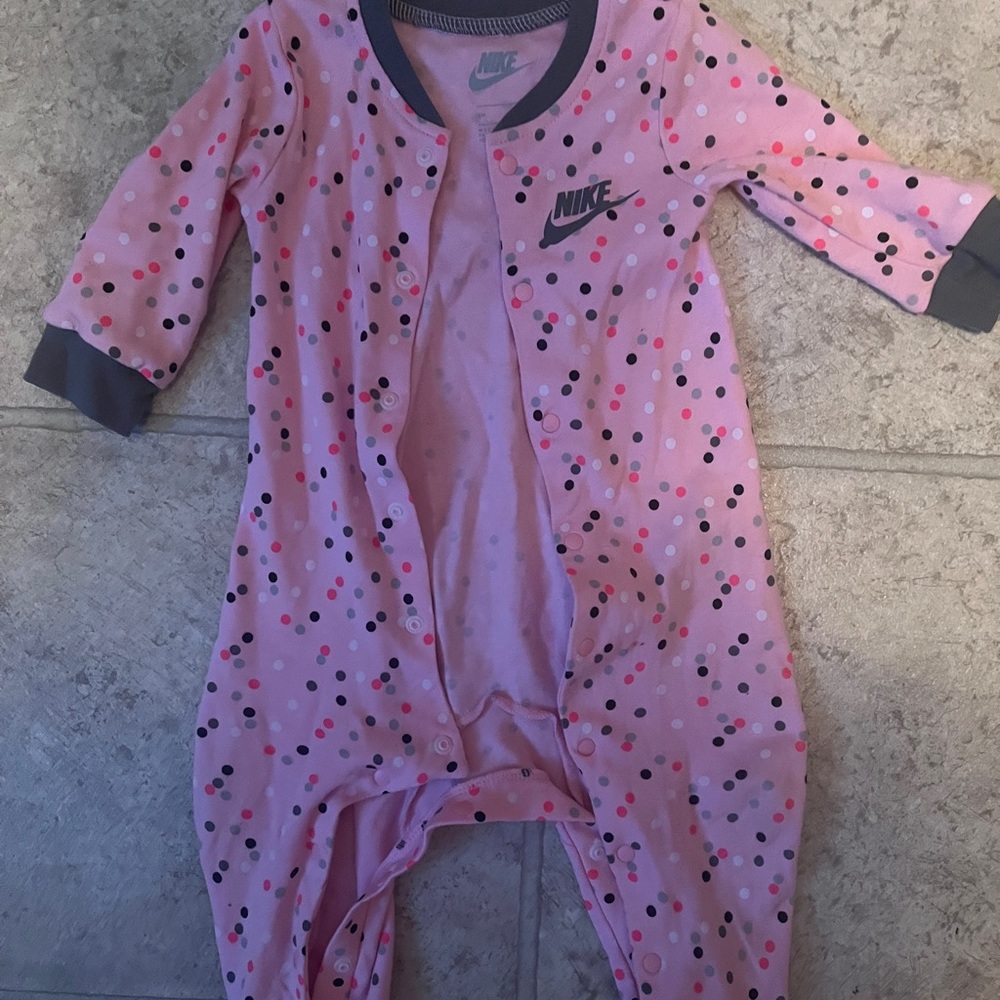 Pink Nike onesies size 6 months